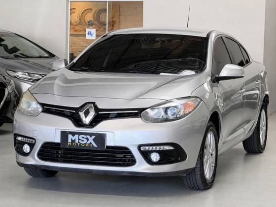 RENAULT FLUENCE 2.0 PRIVILÉGE 16V FLEX 4P AUTOMÁTICO RENAULT FLUENCE 2.0 PRIVILÉGE 16V FLEX 4P AUTOMÁTICO